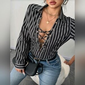 🤍 NIB SHEIN Striped Long Sleeve Striped V-Neck Tie Up Blouse Womens Size 2X